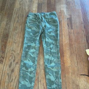 Rock and republic camo skinny jeans